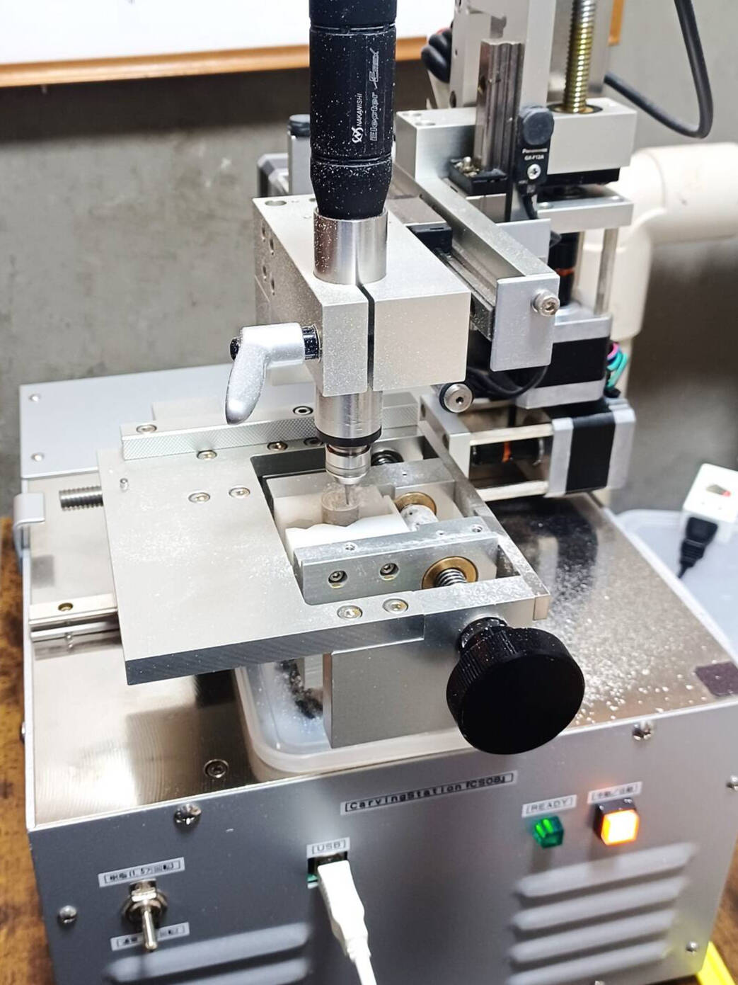 私のテクニックと使用する機械について | ハンコ工房 東洋堂ハンズ